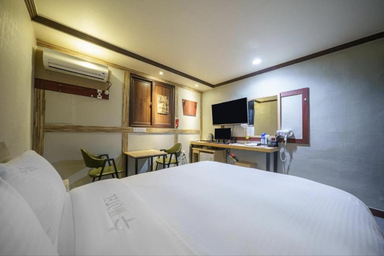 Subiztel Motel Phohang Kültér fotó